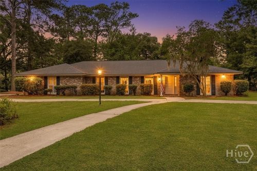 301 Wellington Road, Savannah, GA, 31410 | Card Image