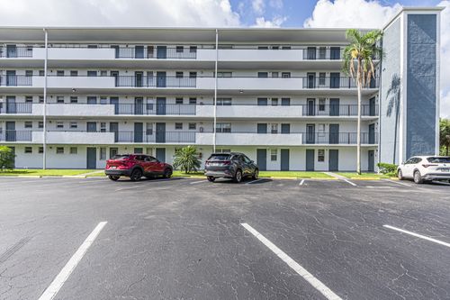 514-950 Hillcrest Dr, Hollywood, FL, 33021-7857 | Card Image