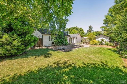 1080 Solano Avenue, Sonoma, CA, 95476 | Card Image