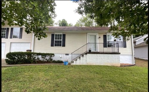2822 Airwood Dr, Nashville, TN, 37214-2841 | Card Image