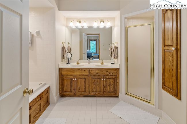 Master bath | Image 19