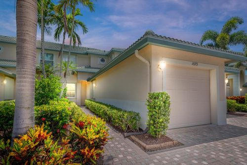 3-1573 Se Prestwick Ln, Port St Lucie, FL, 34952-6028 | Card Image