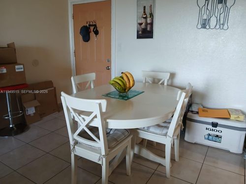 apt-402-606 W 81st St, Hialeah, FL, 33014-4157 | Card Image