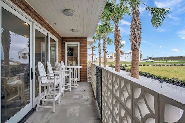 106 - 630 W Center Sq, Condo with 3 bedrooms, 2 bathrooms and 2 parking in Port Aransas TX | Image 14