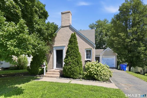 122 Overbrook Rd, West Hartford, CT, 06107-3764 | Card Image