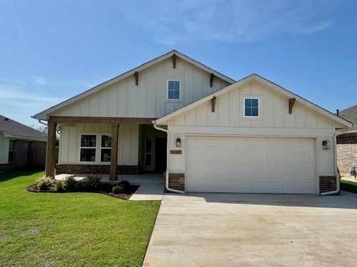 3108 Mt Nebo Dr, Yukon, OK, 73099-4077 | Card Image