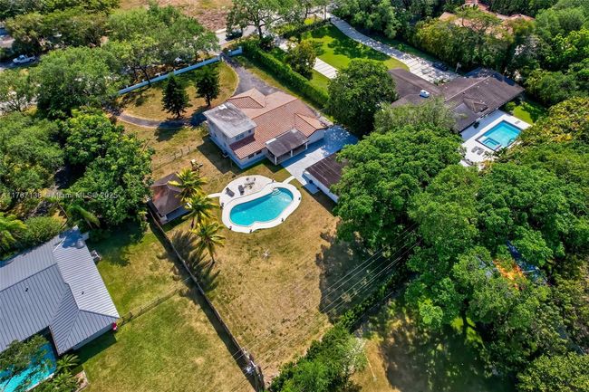 6835 Sw 112 Th St, House other with 4 bedrooms, 3 bathrooms and null parking in Pinecrest FL | Image 12