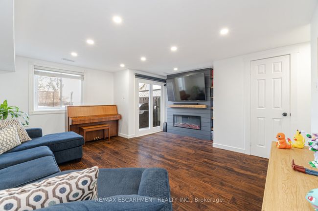 57 - 26 Moss Blvd, Condo with 3 bedrooms, 3 bathrooms and 1 parking in Dundas ON | Image 28