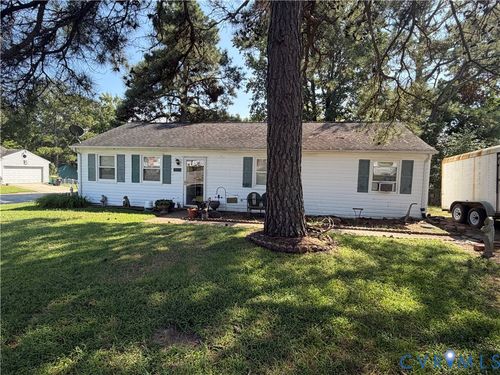 3700 Settlers Ln, Hopewell, VA, 23860-4020 | Card Image