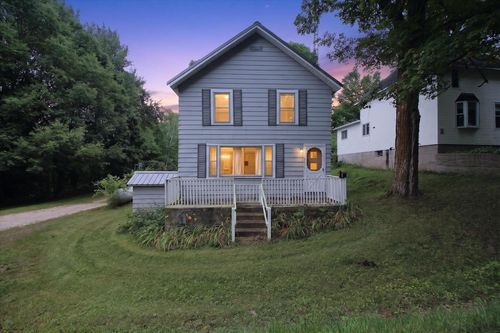 19540 70th Ave, Marion, MI, 49665-8220 | Card Image