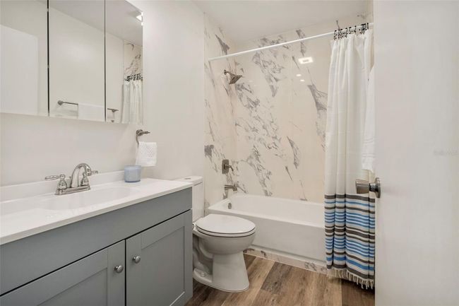 Master Bath | Image 22