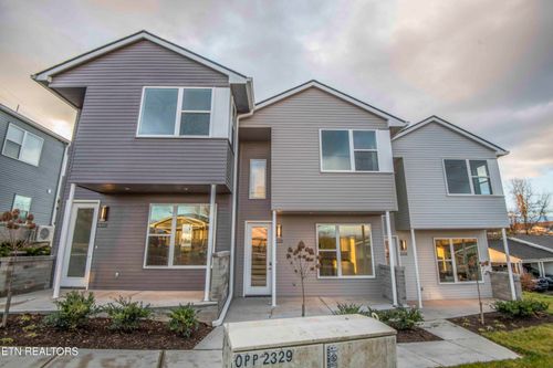 2332 Ne Money Place, Knoxville, TN, 37917 | Card Image