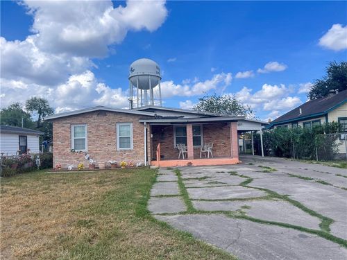 826 E Lott Ave, Kingsville, TX, 78363-5765 | Card Image