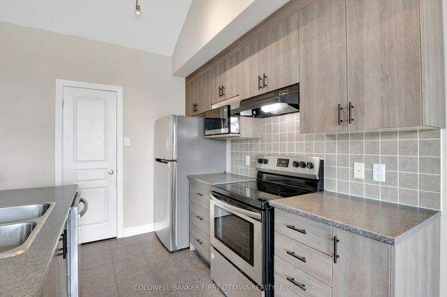 H - 188 Hornchurch Lane, Condo with 2 bedrooms, 2 bathrooms and null parking in Nepean ON | Image 15