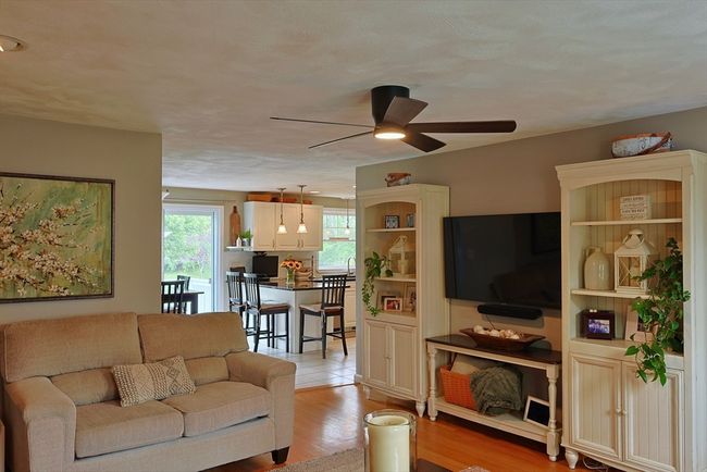 98 Robinette Rd, House other with 4 bedrooms, 3 bathrooms and 6 parking in Stoughton MA | Image 16