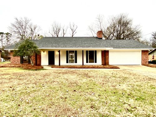2102 Fillmore Dr, Tupelo, MS, 38801-6460 | Card Image
