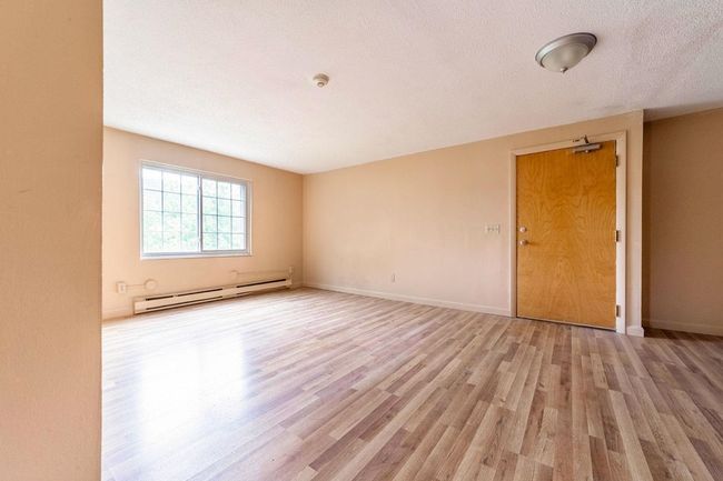 APT-4 - 30 Beech St, Condo with 2 bedrooms, 1 bathrooms and null parking in Bristol NH | Image 8