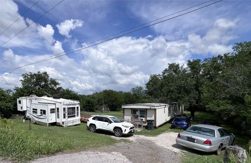 10001 Peterson Road, Del Valle, TX, 78617 | Card Image