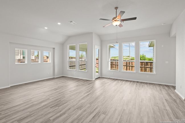 3265 Wild Iris, House other with 3 bedrooms, 2 bathrooms and null parking in New Braunfels TX | Image 12