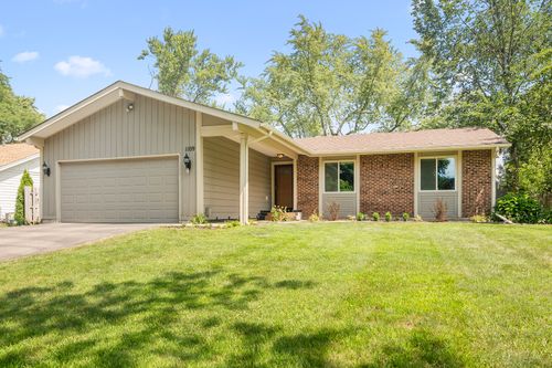 1109 Thackeray Dr, Palatine, IL, 60067-2751 | Card Image
