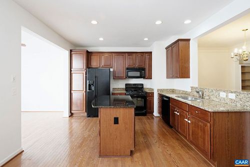 920 Rainier Rd, CHARLOTTESVILLE, VA, 22903-4000 | Card Image