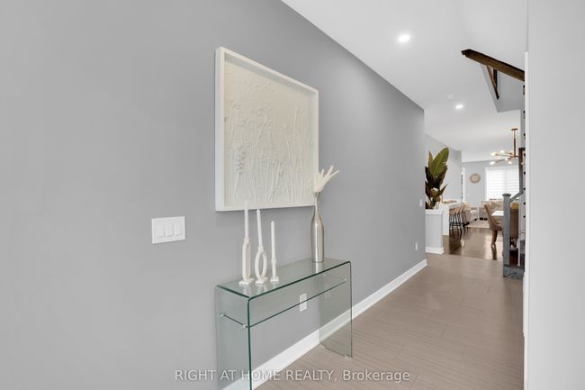 154 Anchusa Dr, House attached with 4 bedrooms, 4 bathrooms and 3 parking in Richmond Hill ON | Image 8