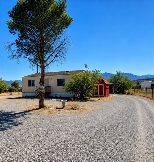 3310 Z St, Pahrump, NV, 89048-5322 | Card Image