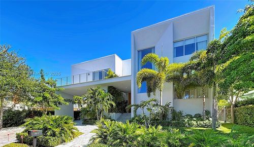561 Warren Ln, Key Biscayne, FL, 33149-1826 | Card Image