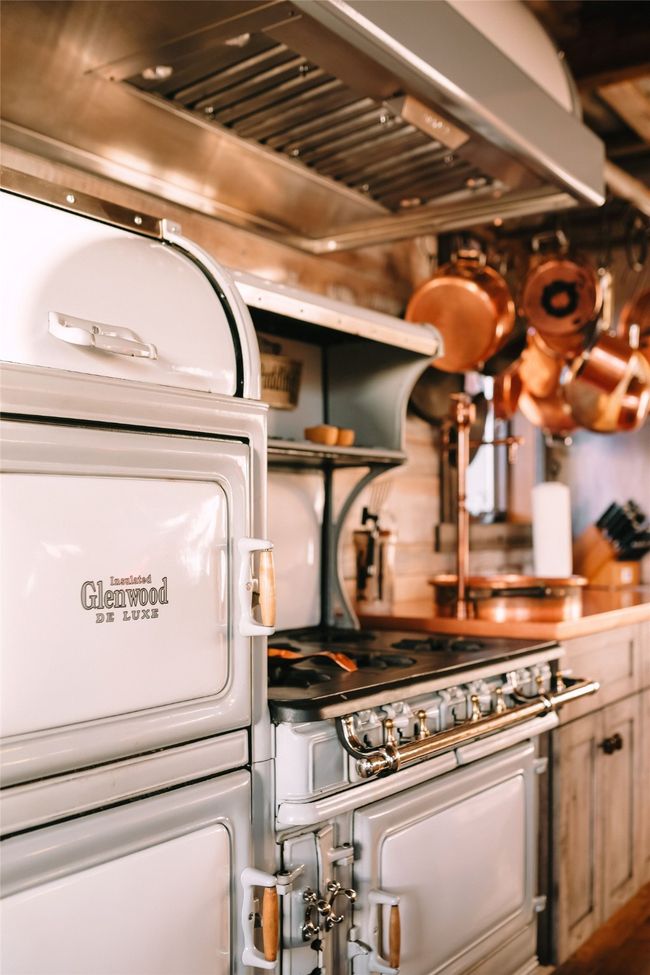A 1932, restored 6-burner Glenwood SNJ stove with a newly crafted professional hood | Image 14