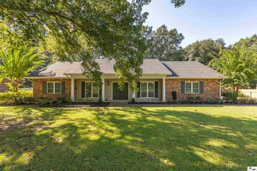 704 Hundred Oaks Dr, Ruston, LA, 71270-2420 | Card Image