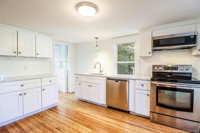 Kitchen | Image 8