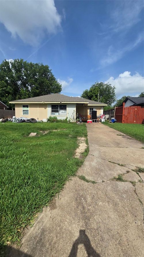 801 Norell St, Channelview, TX, 77530-3419 | Card Image