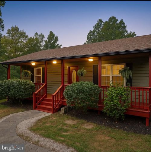 32 Tee Ct, LINDEN, VA, 22642-5452 | Card Image