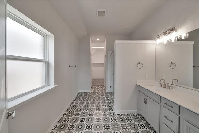 147 Cibolo Creek Loop, House other with 3 bedrooms, 2 bathrooms and 4 parking in Bastrop TX | Image 17