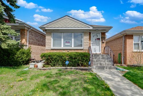 7004 W Foster Ave, Chicago, IL, 60656-1925 | Card Image