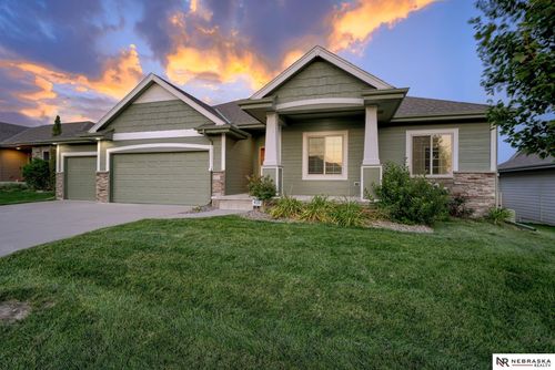 8023 S 193rd St, Gretna, NE, 68028-4392 | Card Image