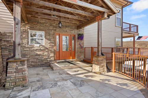 327 Spring Rd, LAKE OZARK, MO, 65049 | Card Image