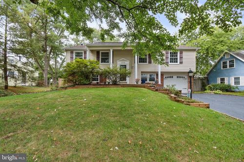 4208 Mayport Ln, FAIRFAX, VA, 22033-3232 | Card Image