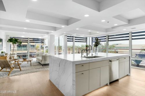 5001-7137 E Rancho Vista Dr, Scottsdale, AZ, 85251-1470 | Card Image