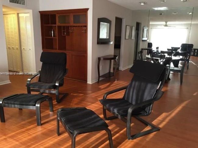 APT-626 - 7905 Sw 86 Th St, Condo with 2 bedrooms, 2 bathrooms and null parking in Miami FL | Image 6