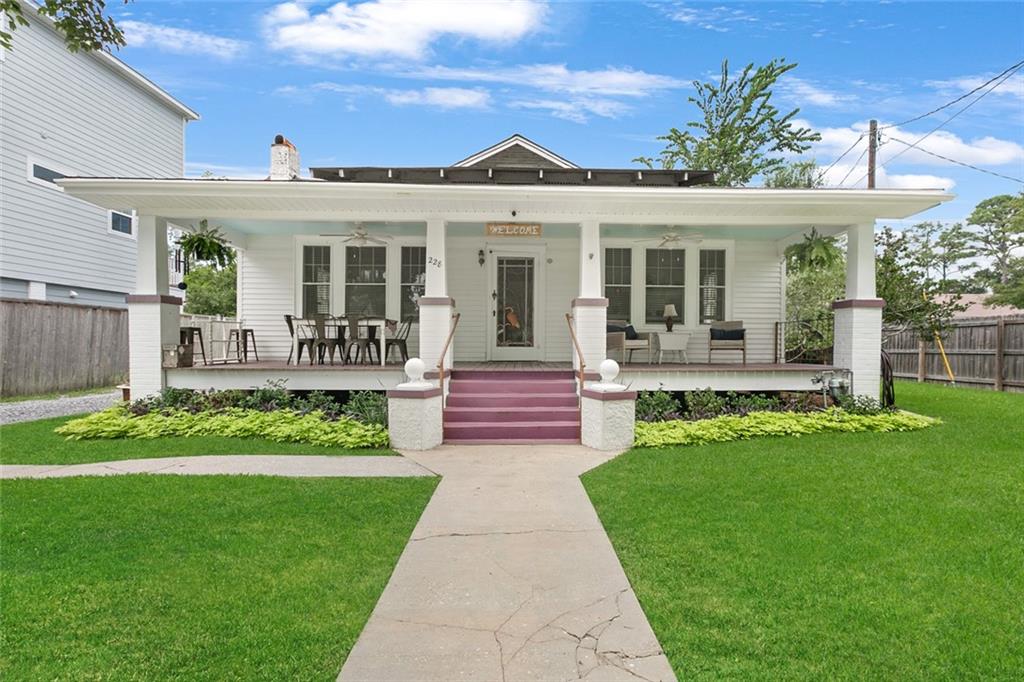 228 Lafitte Street, For Sale in Mandeville Zoocasa