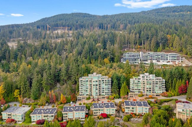 302 - 3131 Deer Ridge Drive, Condo with 2 bedrooms, 2 bathrooms and 2 parking in West Vancouver BC | Image 33