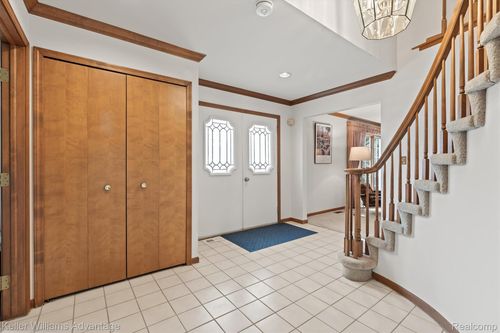47040 Elmsmere Dr, Northville, MI, 48167-1019 | Card Image