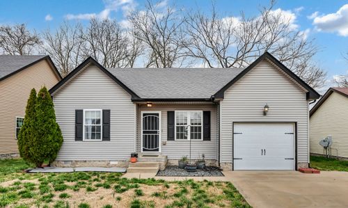 560 Falkland Cir, Clarksville, TN, 37042-1455 | Card Image