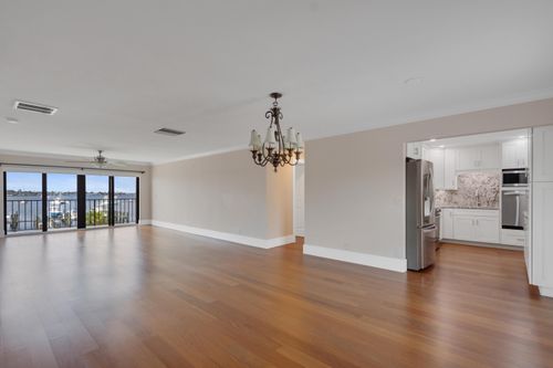 206-624 Sw Saint Lucie Cres, Stuart, FL, 34994-2856 | Card Image