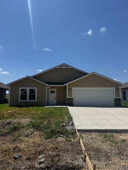 1015 Riley Ave, Emporia, KS, 66801 | Card Image