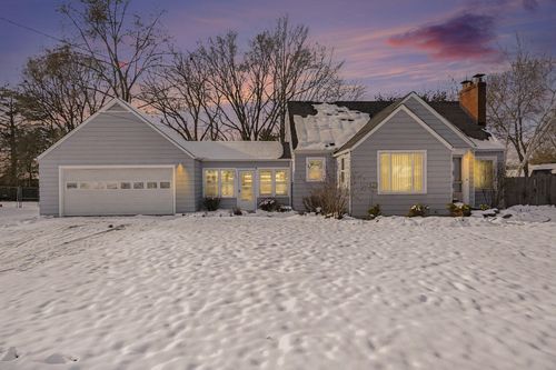 2185 Anderson Rd, Saginaw, MI, 48603-3820 | Card Image