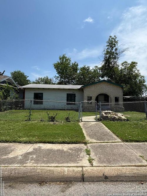 2918 Vera Cruz, San Antonio, TX, 78207-5727 | Card Image