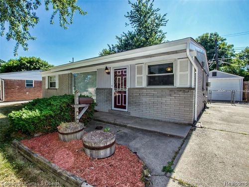5160 Cherokee St, Dearborn Heights, MI, 48125-1820 | Card Image