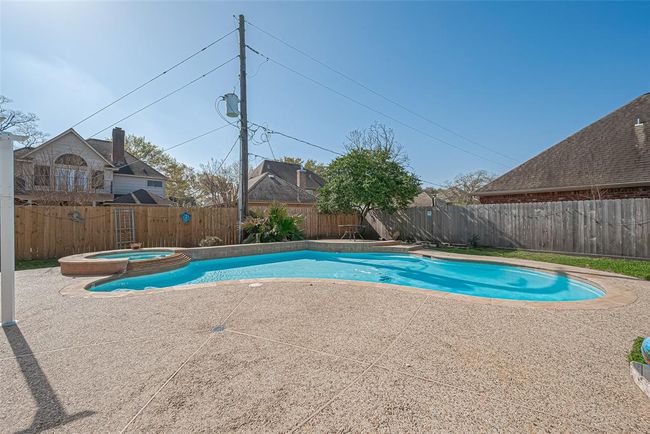 5803 Slashwood Ln, House other with 4 bedrooms, 4 bathrooms and 3 parking in Spring TX | Image 40